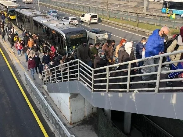 Son dakika | CHP’li İBB’den büyük skandal! İstanbul’da ulaşım rezaleti! Vatandaş İmamoğlu’na isyan etti