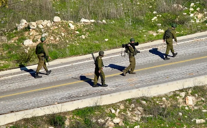lubnanda-gergin-bekleyis-israil-ateskese-uymadi-cekilmeyecegim-1737895849960.jpg İsrail işgal güçleri Lübnan'ın güneyinde (Reuters)