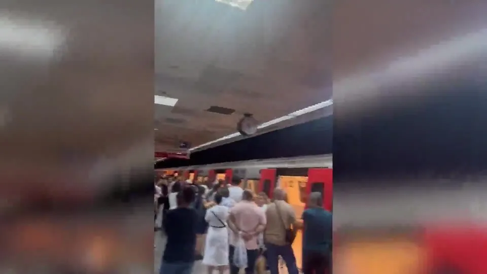 Ankara’da ulaşım çilesi! Başkent metrosunda arıza: 4,5 saat seferler yapılamadı | Yolcular mağdur oldu
