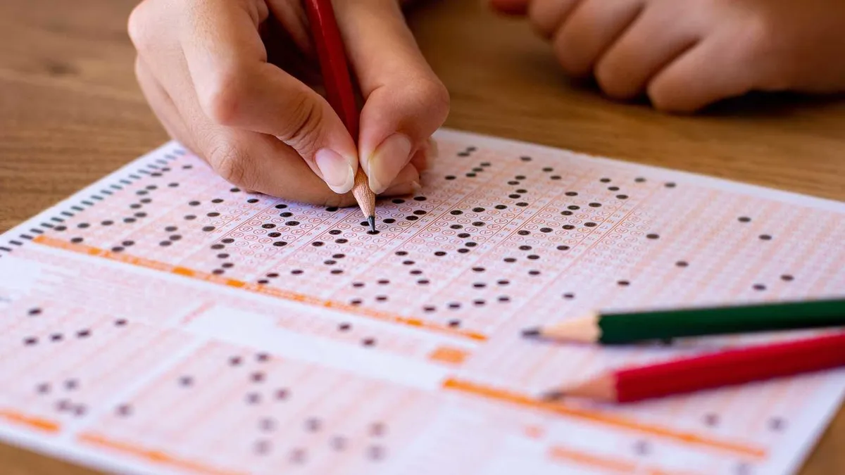 YDS/1 sınav süresi 2025 | YDS saat kaçta başlayıp, bitecek? 4 yanlış 1 doğruyu götürüyor mu?