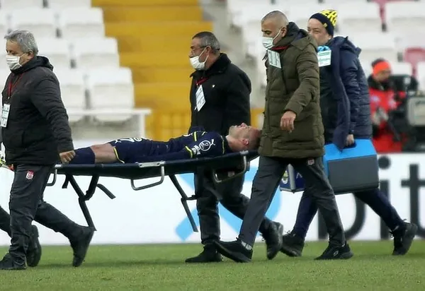 fenerbahceye-iki-kotu-haber-serdar-aziz-ve-novak-1642948497619.jpg Fenerbahçe'ye iki kötü haber: Serdar Aziz ve Novak... - 1
