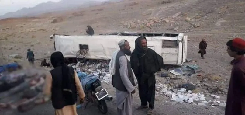 Son dakika: Afganistan'da bombalı saldırı: 32 kişi hayatını kaybetti