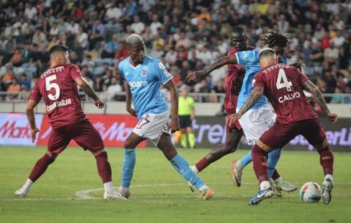 kazanan-yok-hatayspor-trabzonspor-berabere-kaldi-1728152026924.jpg Kazanan yok! Hatayspor - Trabzonspor berabere kaldı - 1