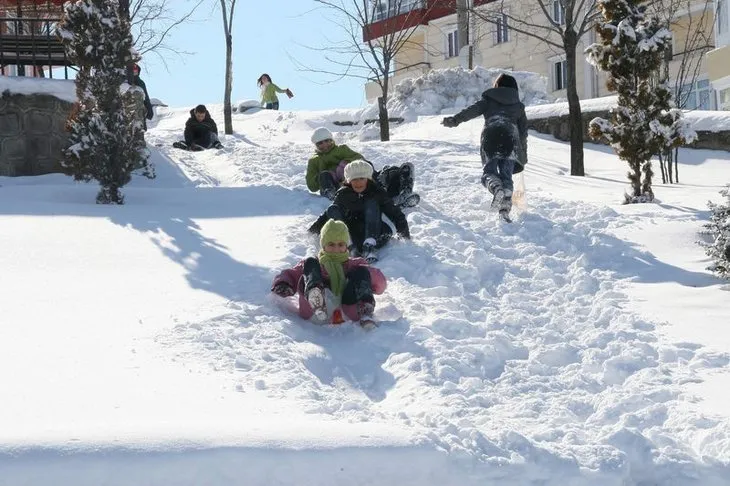 Kar tatili son dakika haberleri geliyor! Hangi illerde okullar tatil? Eskişehir, Bolu, Kütahya okullar tatil mi?