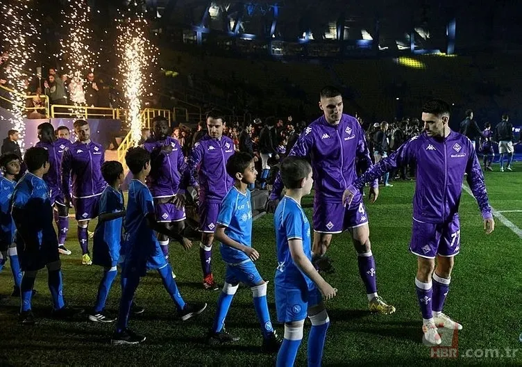 Dünyanın en iyi futbol takımları açıklandı! İşte dört büyüklerin listedeki yerleri... 9