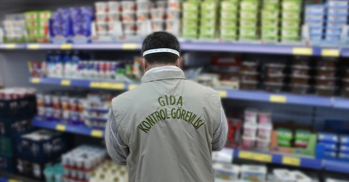 Ünlü baklavacıda gıda boyası!