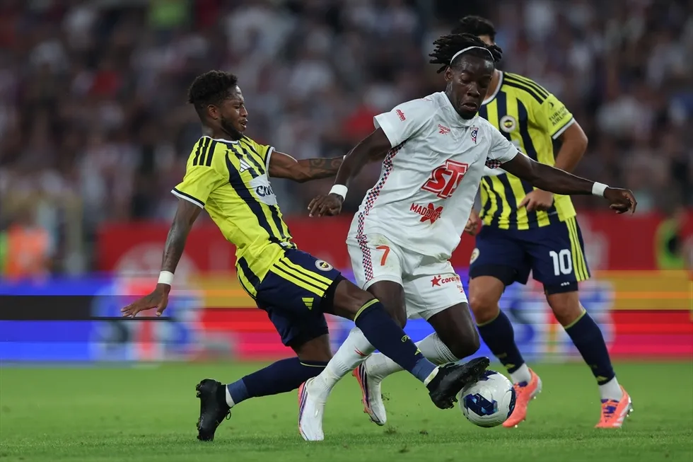 canli-gornik-zabrze-fenerbahce-1785352464231.jpg Kanarya Polonya'da turladı! Şampiyonlar Ligi’nde yeni rakip Sturm Graz - 1
