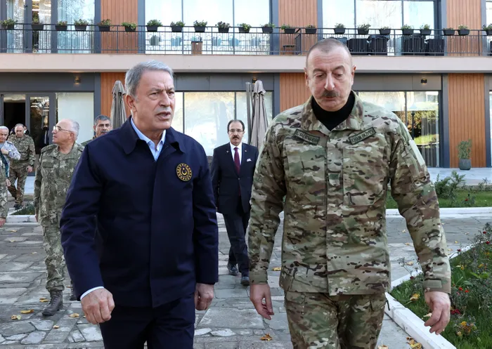 Azerbaycan Cumhurbaşkanı Aliyev, Milli Savunma Bakanı Akar ve TSK komuta kademesini kabul etti