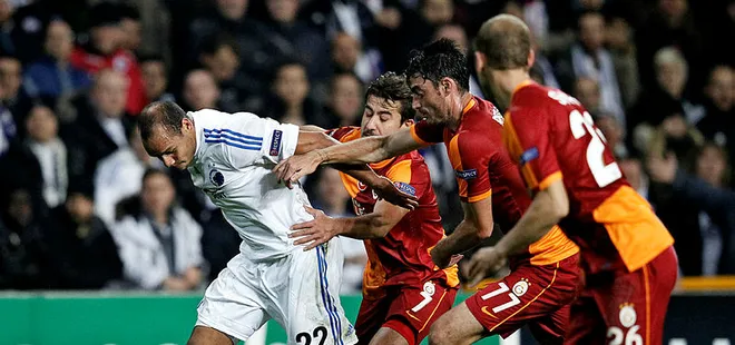 Albert Riera futbolu bıraktığını açıkladı