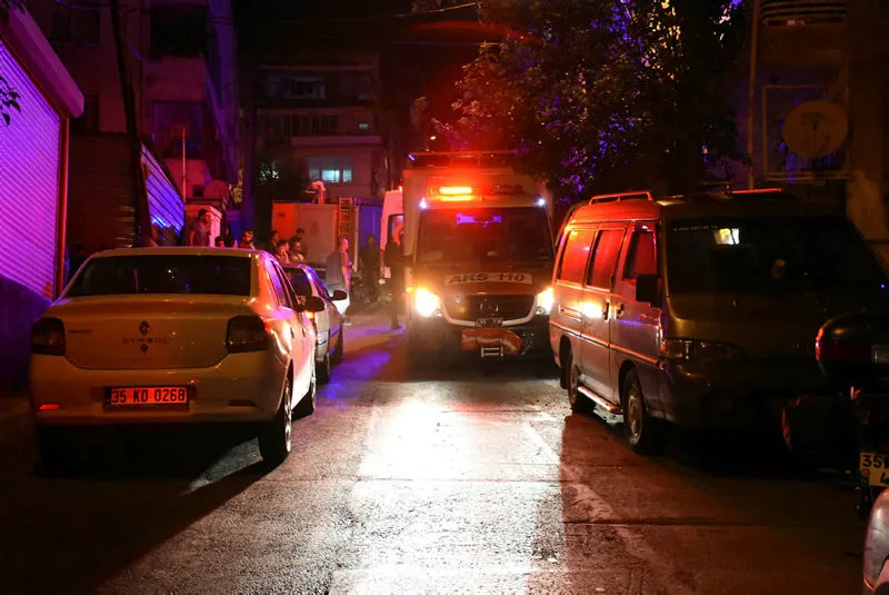 İzmir'de vahşet! Yangın çıkan evde 3 kişi öldürülmüş - 2