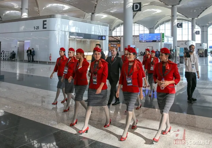 THY’nin yeni üniformaları görücüye çıktı