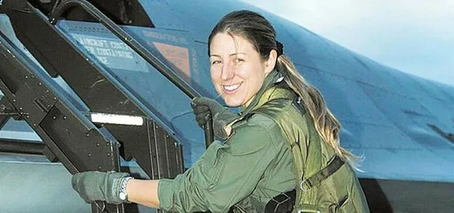 Türkiye’nin ilk kadın F-16 pilotuna büyük onur