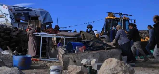 İşgalci İsrail, Filistinli bir aileye 4 evini kendi elleriyle yıktırdı: Hayatımda bundan daha zor bir an yaşamadım