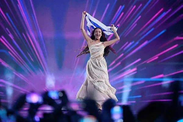 Sapkın Eurovision’un sistematik yüzü! LGBT’yi böyle gözler önüne serdiler | İşte Batı’nın ahlaki çöküş kimliğinin yansıması