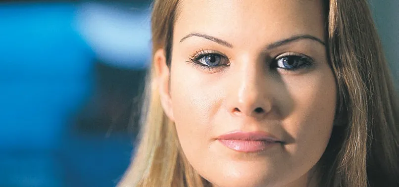 Eski mağdurlardan manken Ebru Şimşek ilk kez konuştu ve Adnan Oktar'ı anlattı!