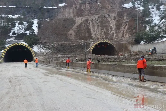 Bolu Dağı Tüneli yeniden trafiğe açıldı! Heyelan böyle temizlendi