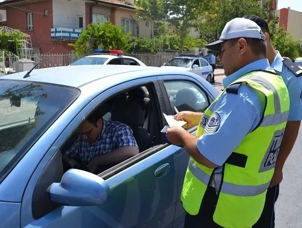 2024 yılı MTV, trafik cezası, kimlik, ehliyet ve pasaport harçları belli oldu! Yeni yılda harç zamları ne kadar oldu? RESMİ GAZETE’DE YAYIMLANDI