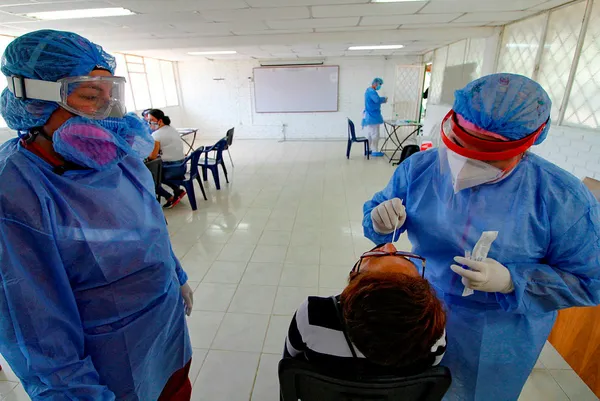 Venezuela'dan son dakika Kovid-19 karantinası kararı - 1