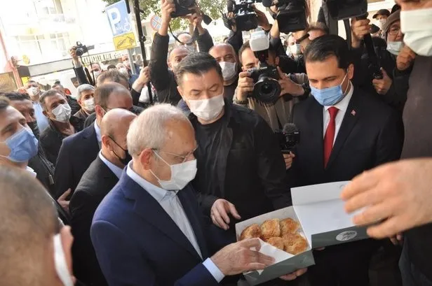 İzmir’i ziyaret eden Kılıçdaroğlu ve Tunç Soyer’e esnaf tepkisi: 35 yıldır bu şehri yönetiyorsunuz altyapı yok