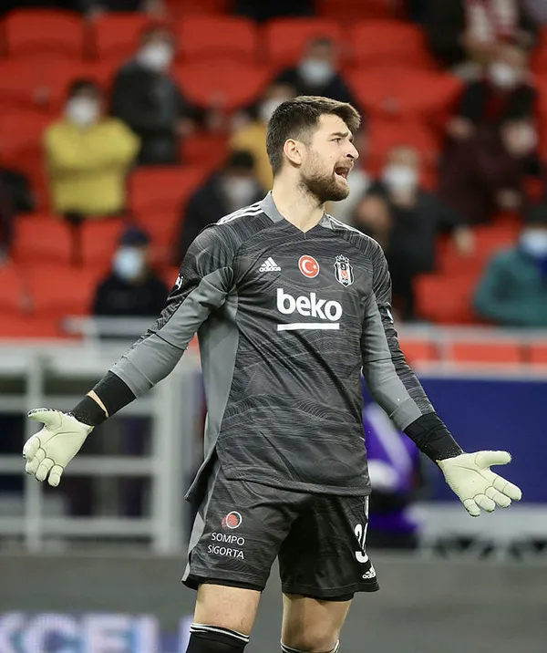 super-kupaya-kara-kartal-damgasi-besiktas-penaltilarda-antalyasporu-maglup-etti-mac-sonucu-ozet-1641415360203.jpg Süper Kupaya Kara Kartal damgası! Beşiktaş penaltılarda Antalyaspor'u mağlup etti (MAÇ SONUCU-ÖZET) - 6