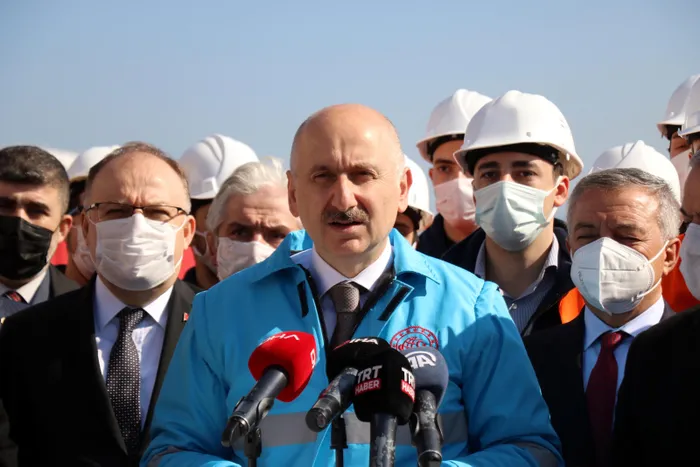 Ulaştırma ve Altyapı Bakanı Adil Karaismailoğlu müjdeyi verdi: Filyos Liman altyapısı yüzde 99.5’e ulaştı