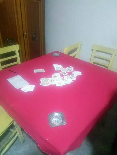 Adana'da evi kumarhaneye çevirmişler! 16 kişiye ceza kesildi - 2