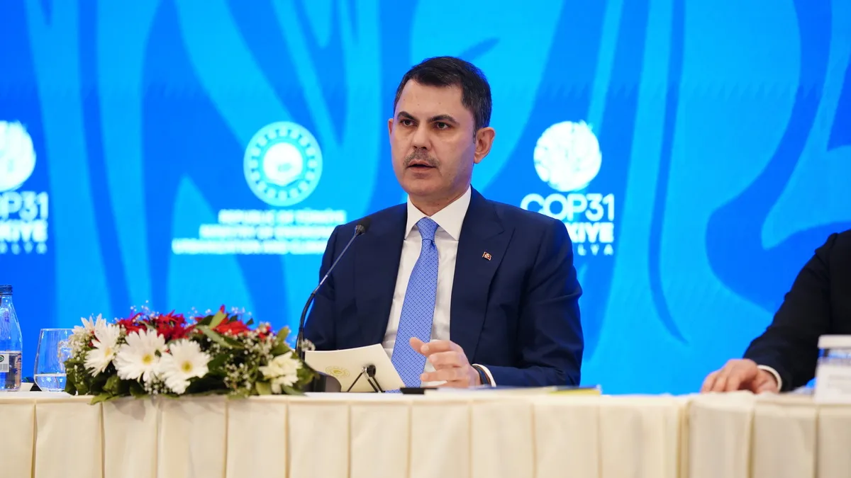 Bakan Kurum dünyaya duyurdu: "Türkiye afet yönetiminde yeni çağ açtı”