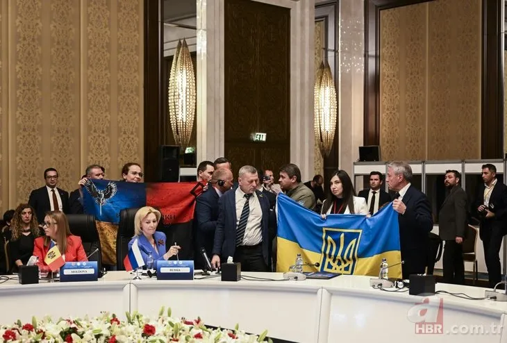 TBMM Başkanı Mustafa Şentop’tan KEİPA Zirvesi’nde Ukrayna heyetinin eylemine müdahale!