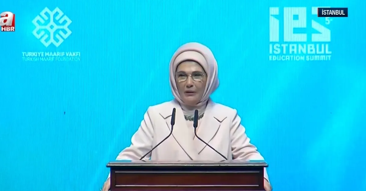 Emine Erdoğan: 251 milyon çocuk okulsuz