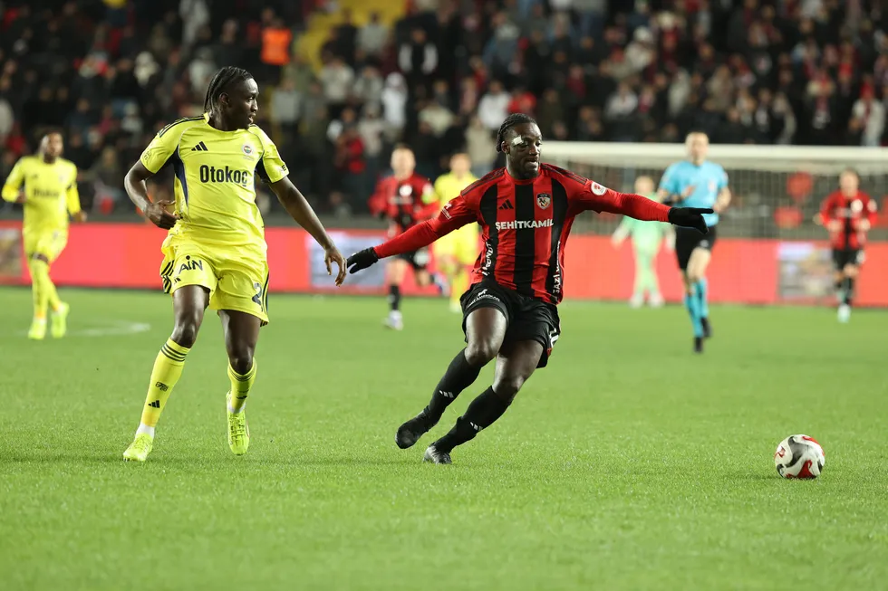 Fenerbahçe kritik karşılaşmada Gaziantep FK'ya karşı: Muhtemel 11'ler maç saat kaçta hangi kanalda? - 2
