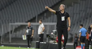 Süper Lig’de bir istifa daha