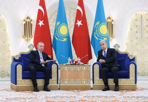 son-dakika-astanada-baskan-erdogan-putin-zirvesi-stratejik-iliskilerde-somut-adimlar-atilacak-50ye-yakin-heyet-1665581757296.jpg Son dakika: Astana'da Başkan Erdoğan-Putin zirvesi: Stratejik ilişkilerde somut adımlar atılacak | 50'ye yakın heyet katılacak - 5