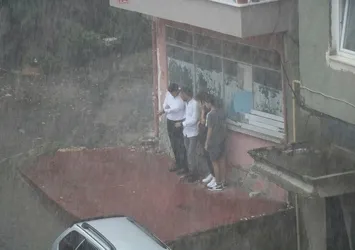9 Ağustos İstanbul, İzmir, Antalya, Ankara hava durumu: Bugün hava nasıl olacak? Kuvvetli yağış ve toz taşınımı uyarısı