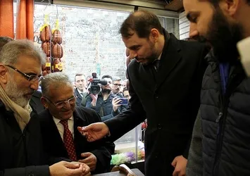 Bakan Albayrak: Faizler tek haneye iniyor