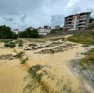 Zonguldak, Karabük, Bartın ve Sinop’ta şiddetli yağış | Yollar göle döndü ev ve iş yerlerini su bastı