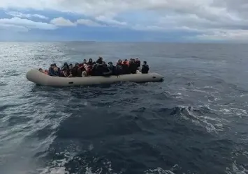 Balıkesir'de 36 düzensiz göçmen kurtarıldı