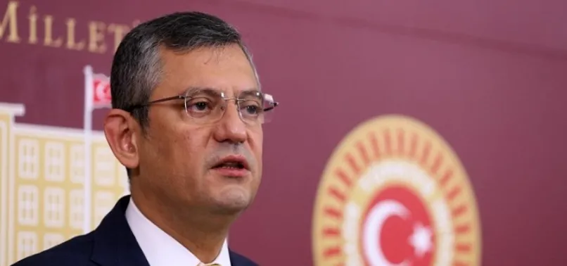 CHP'li Özgür Özel Gülşen'in 'imam hatip' skandalına 'espri' dedi