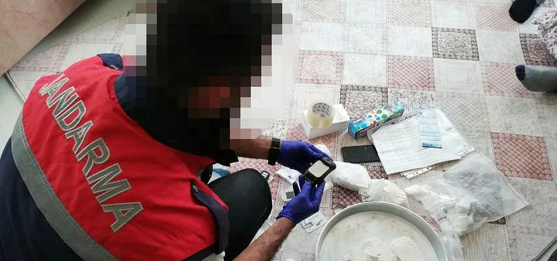 İstanbul'da jandarmanın uyuşturucu operasyonu kameraya yansıdı
