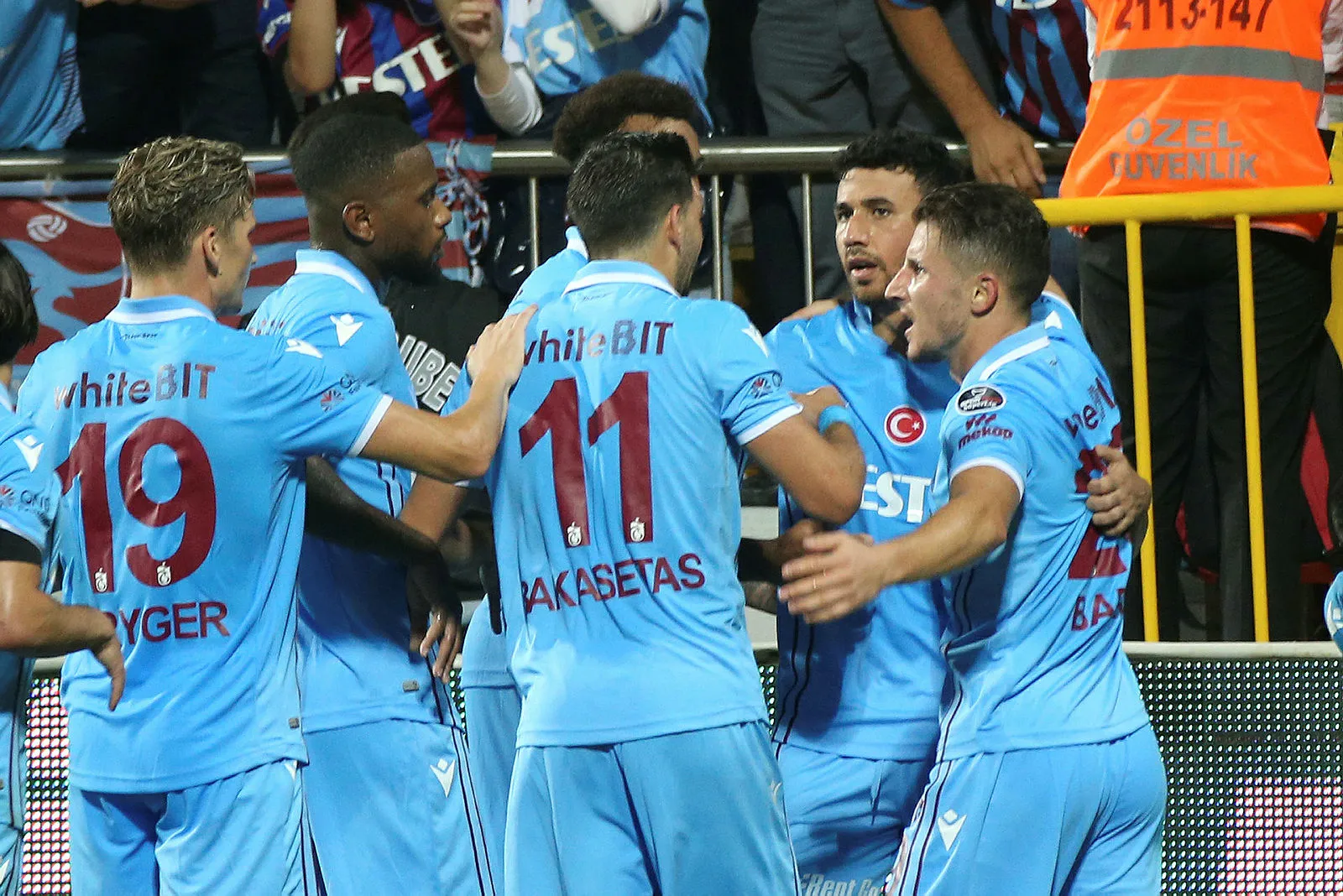 Trabzonspor tek attı üç aldı! Ümraniyespor 0-1 Trabzonspor (MAÇ SONUCU-ÖZET)