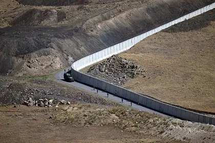 Türkiye - İran sınırında kuş uçurtulmuyor! 204 kilometrelik duvar tamam