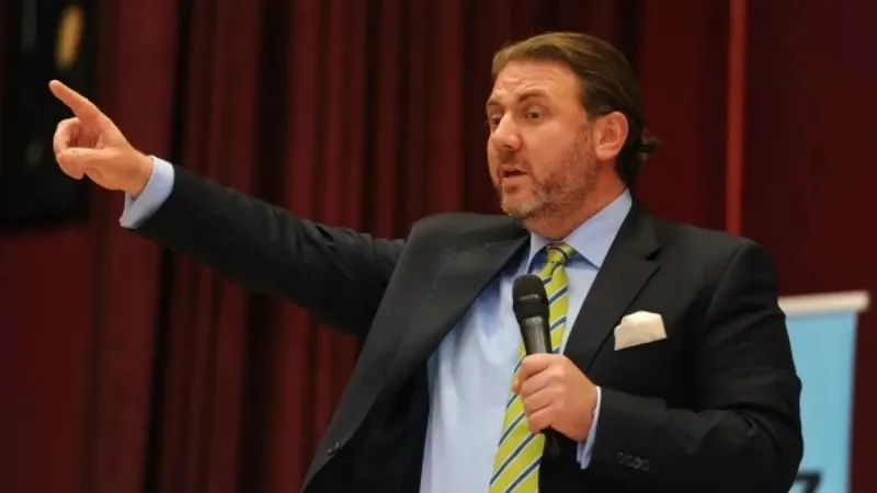 yigit-bulut-evli-mi-esi-kim-cocugu-var-mi-cumhurbaskani-basdanismani-yigit-bulutun-hastaligi-neydi-1752220075445.jpeg (sosyal medya)