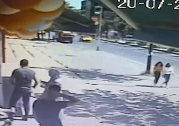 Esenyurt'ta taksicinin çarptığı küçük kız metrelerce sürüklendi