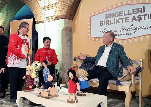 son-dakika-baskan-erdogan-izmirde-engelleri-birlikte-astik-programinda-1638123267952.jpg
