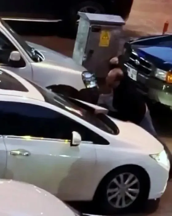 1705393019044.jpeg Adana'da trafikte dehşet! Ayrılmak isteyen sevgilisine kabusu yaşattı - 1