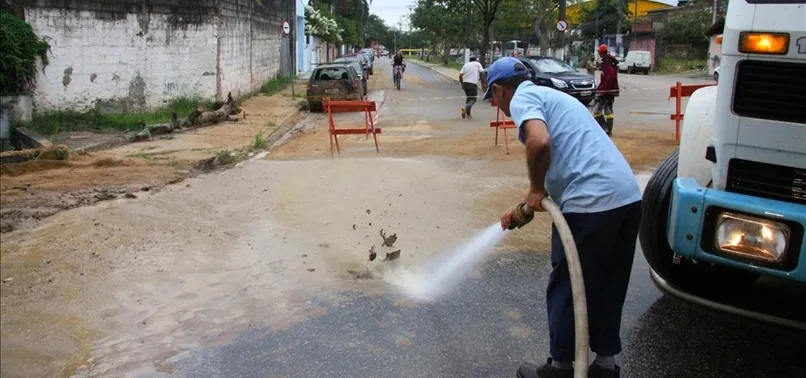 Brezilya'da etkili olan tropikal kasırgada ölenlerin sayısı 28'e çıktı
