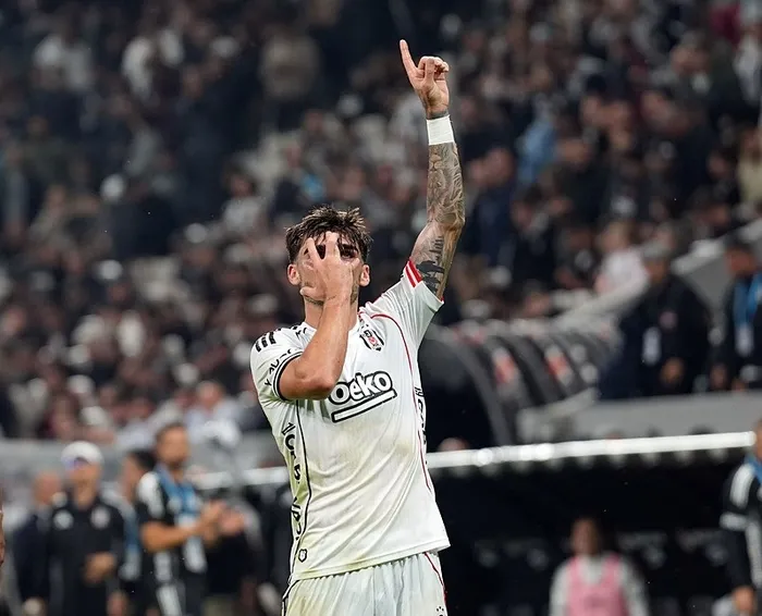 Kartal evinde galibiyete uçtu! Siyah-beyazlılar 3 puanı 3 golle aldı