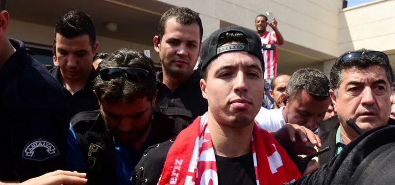 Samir Nasri, Antalyaspor için geldi
