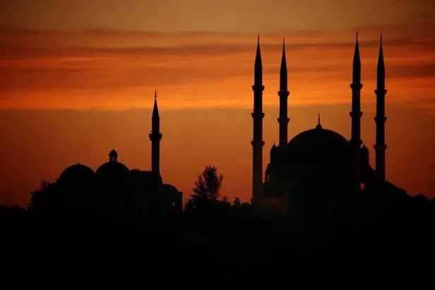 berat-kandilinde-affedilmeyecek-7-kimse-kimler-berat-gecesinde-affedilmez-dualarin-kabul-olabilmesi-icin-once-1708700405844.jpg BERAT KANDİLİ'NDE AFFEDİLMEYECEK 7 KİMSE: Kimler Berat Gecesi'nde Affedilmez? Duaların kabul olabilmesi için önce ne yapmalıyız? - 9