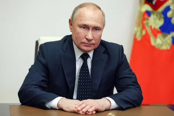 Putin'den Avrupalı liderlere önemli mesaj! Ukrayna'daki tahıl gemisinin geçişine yeşil ışık - 1