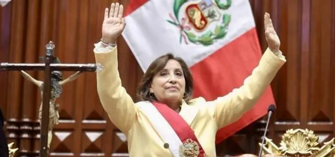 Peru’da polis Cumhurbaşkanı Boluarte’nin evine yolsuzluk suçlamasıyla baskın yaptı